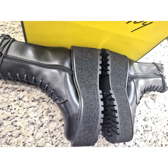 Circus NY by Sam Edelman Slater Black Faux Leather Combat Boots NWT Size 8.5 - Picture 4 of 7